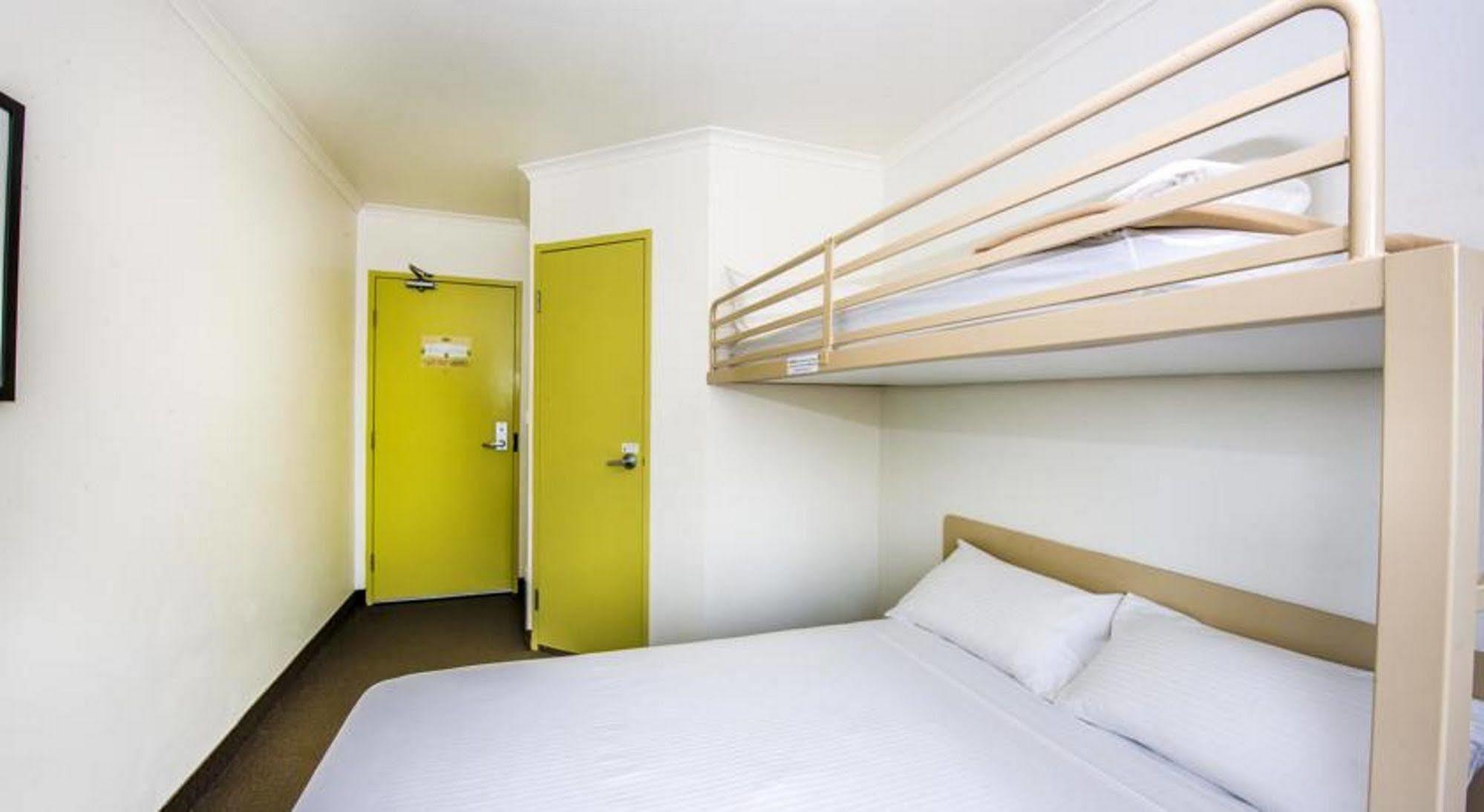 Ibis Budget Кофс-Харбор Экстерьер фото