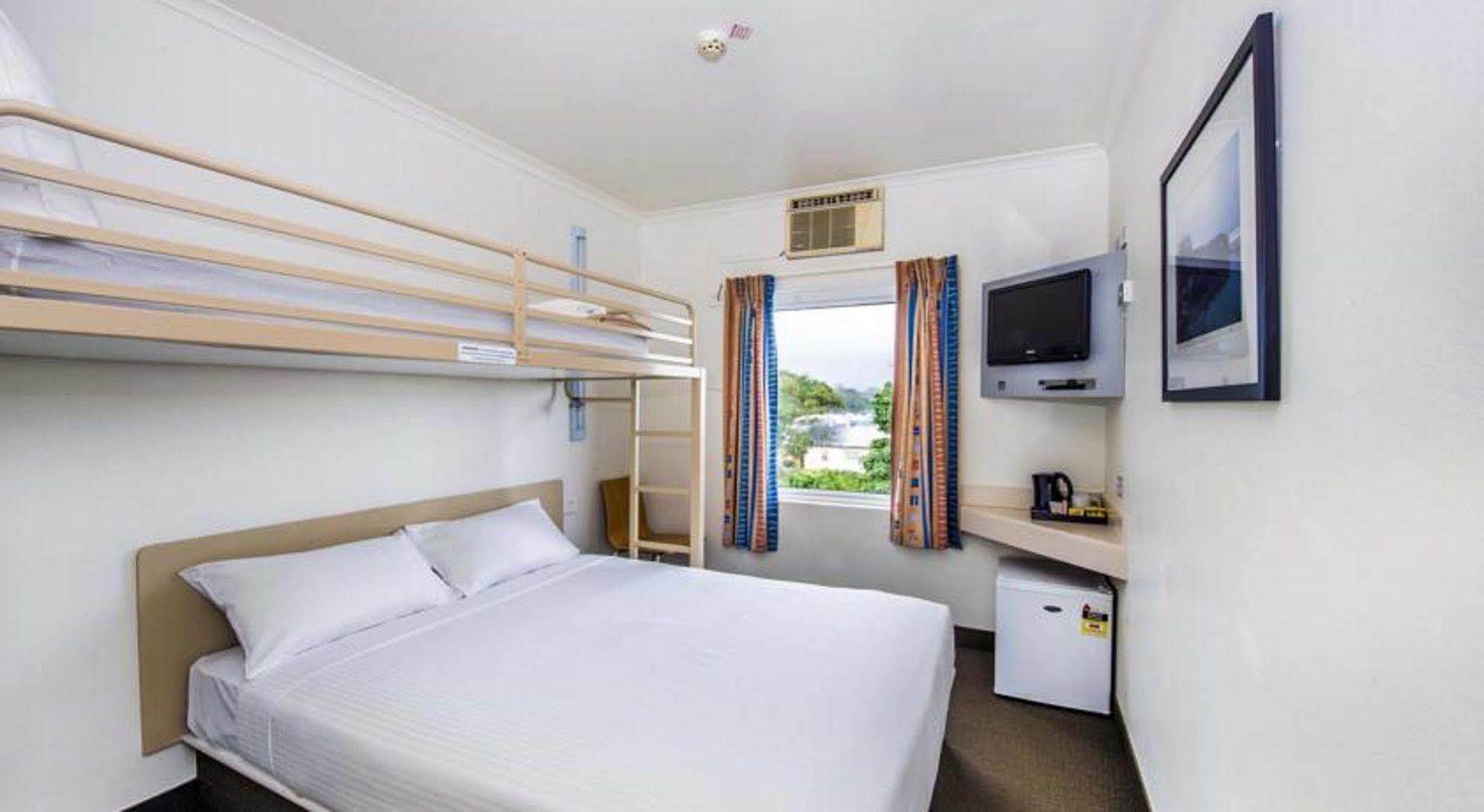 Ibis Budget Кофс-Харбор Экстерьер фото